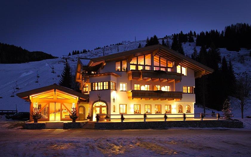 Landhaus Zum Steinbock Ξενοδοχείο Maria Alm am Steinernen Meer Εξωτερικό φωτογραφία